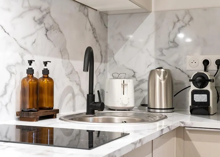 Апартаменти Caron - De Gamme Avec Hyper Centre